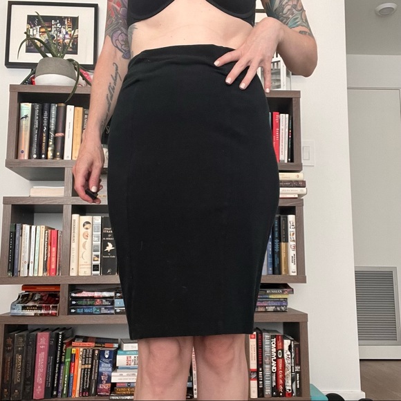 Betsey Johnson Pencil Skirt - Picture 2 of 4